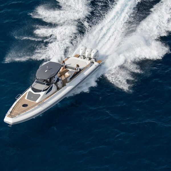 top-yachts-charter-mallorca-tempest44-yours-01