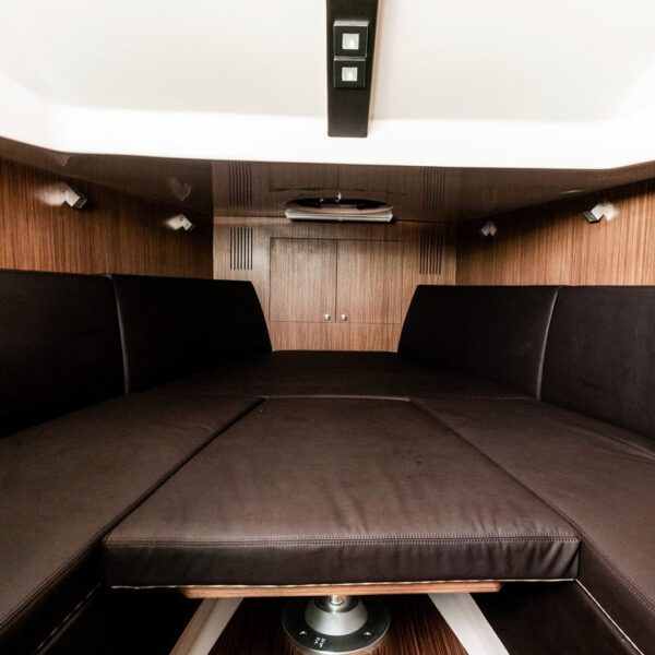 top-yachts-charter-mallorca-tempest44-yours-04