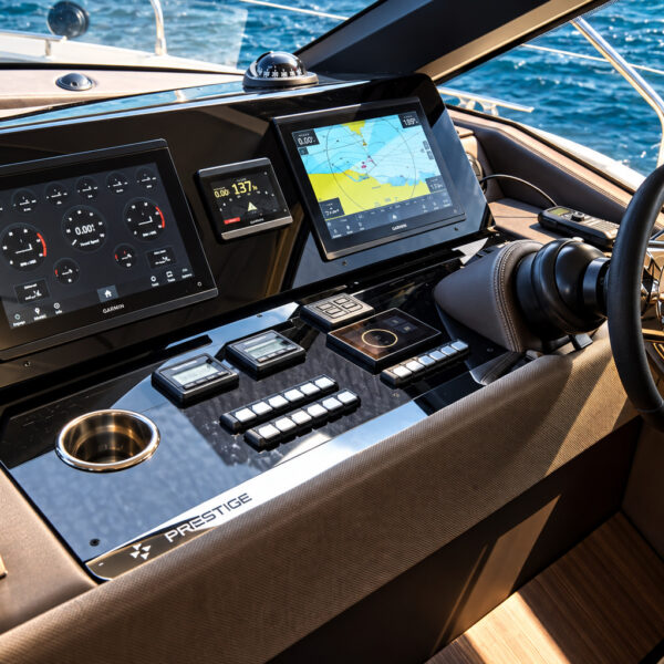 LA FAMILIA Prestige 4.9 galley